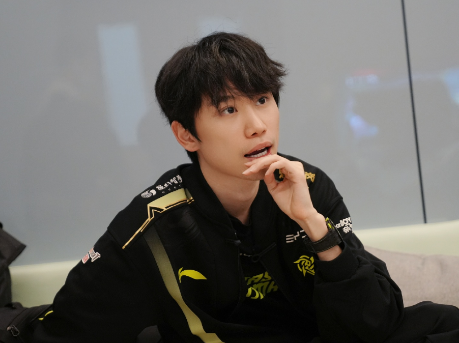 Rookie重返赛场，比赛规则变更首场状态出色，澳大利亚队观众沸腾！的简单介绍-爱游戏网页版